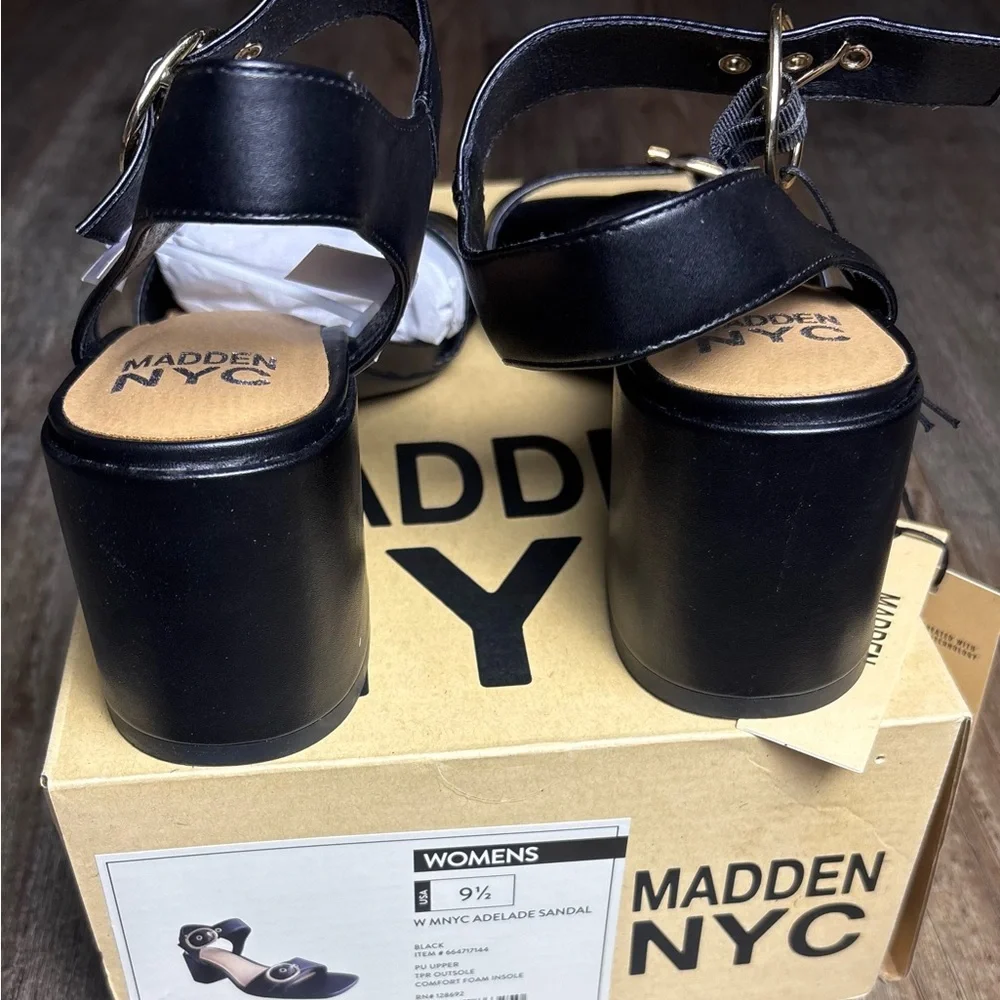 Women's Black Heeled Sandals - Picture 3 of 6